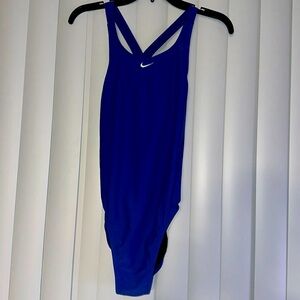 Nike Womens Large One Piece Bathing Suit